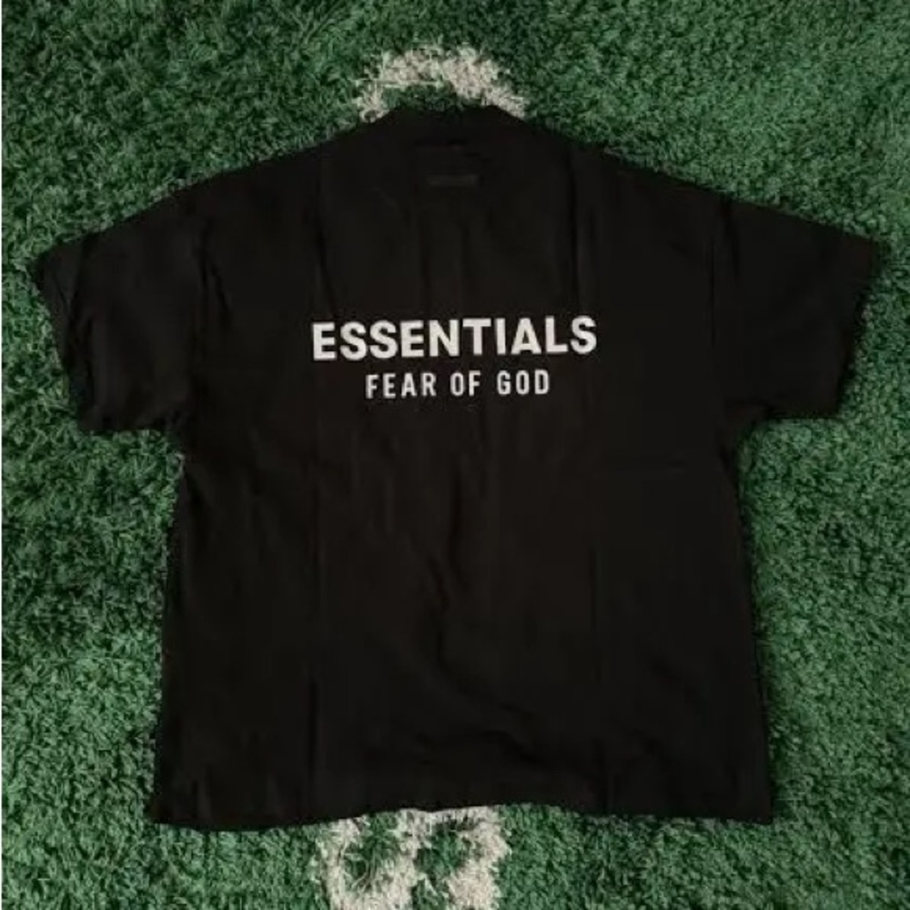 Fear of God Black Short Sleeve Tee Essentials